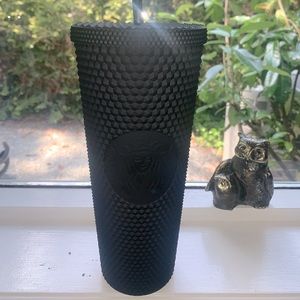 Matte black venti Starbucks tumbler 🖤